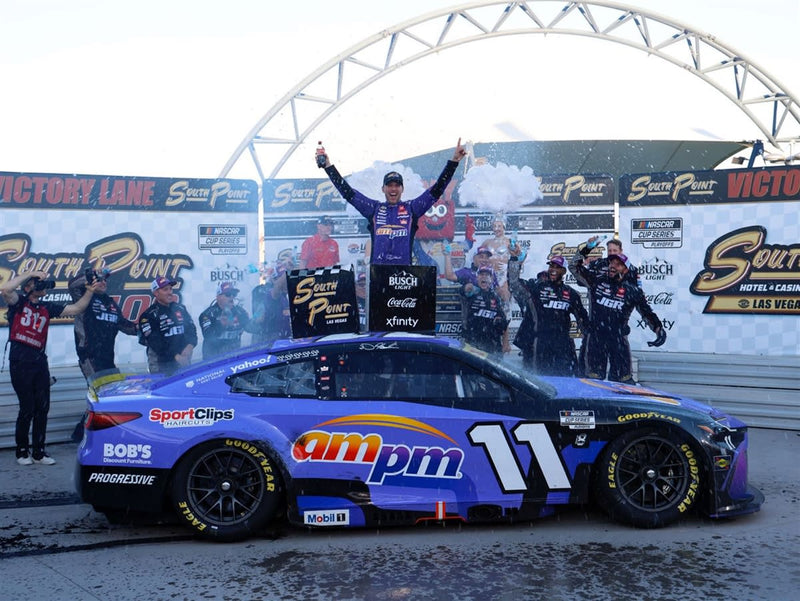 DENNY HAMLIN 2025 AMPM LAS VEGAS RACED WIN 1:24 ELITE DIECAST