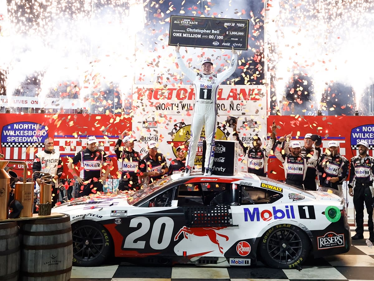 CHRISTOPHER BELL 2025 MOBIL 1 ALL-STAR RACED WIN 1:24 ELITE DIECAST