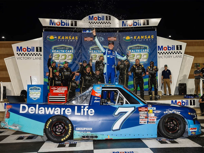 CARSON HOCEVAR 2025 DELAWARE LIFE KANSAS RACED WIN 1:64 ARC DIECAST