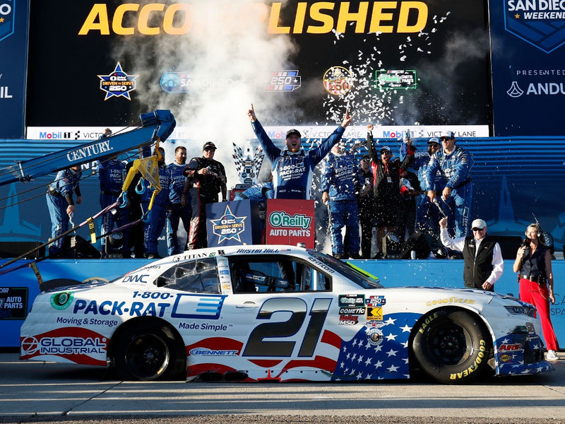 AUSTIN HILL 2026 1-800-PACK-RAT QUALCOMM RACE WIN 1:24 COLOR CHROME ARC DIECAST