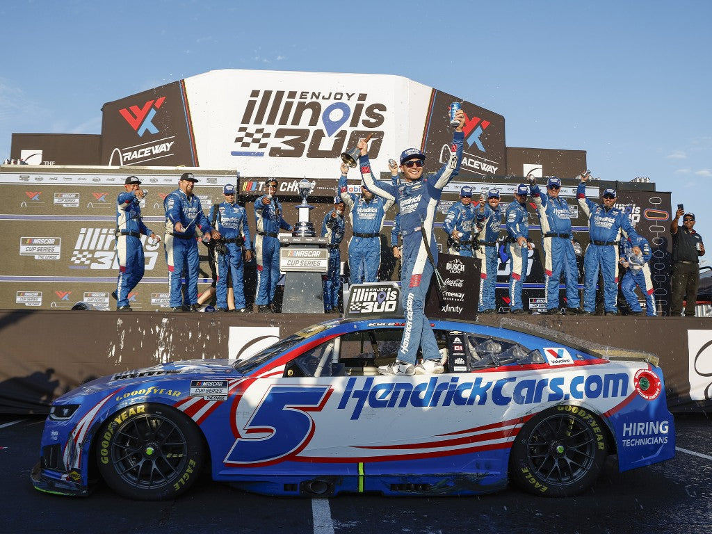KYLE LARSON 2026 HENDRICKCARS.COM WWTR RACE WIN 1:64 ARC DIECAST